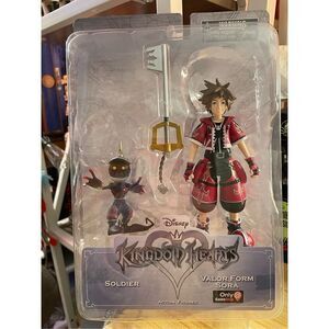 Kingdom Hearts Diamond Select Toys Valor Form Sora GameStop Exclusive